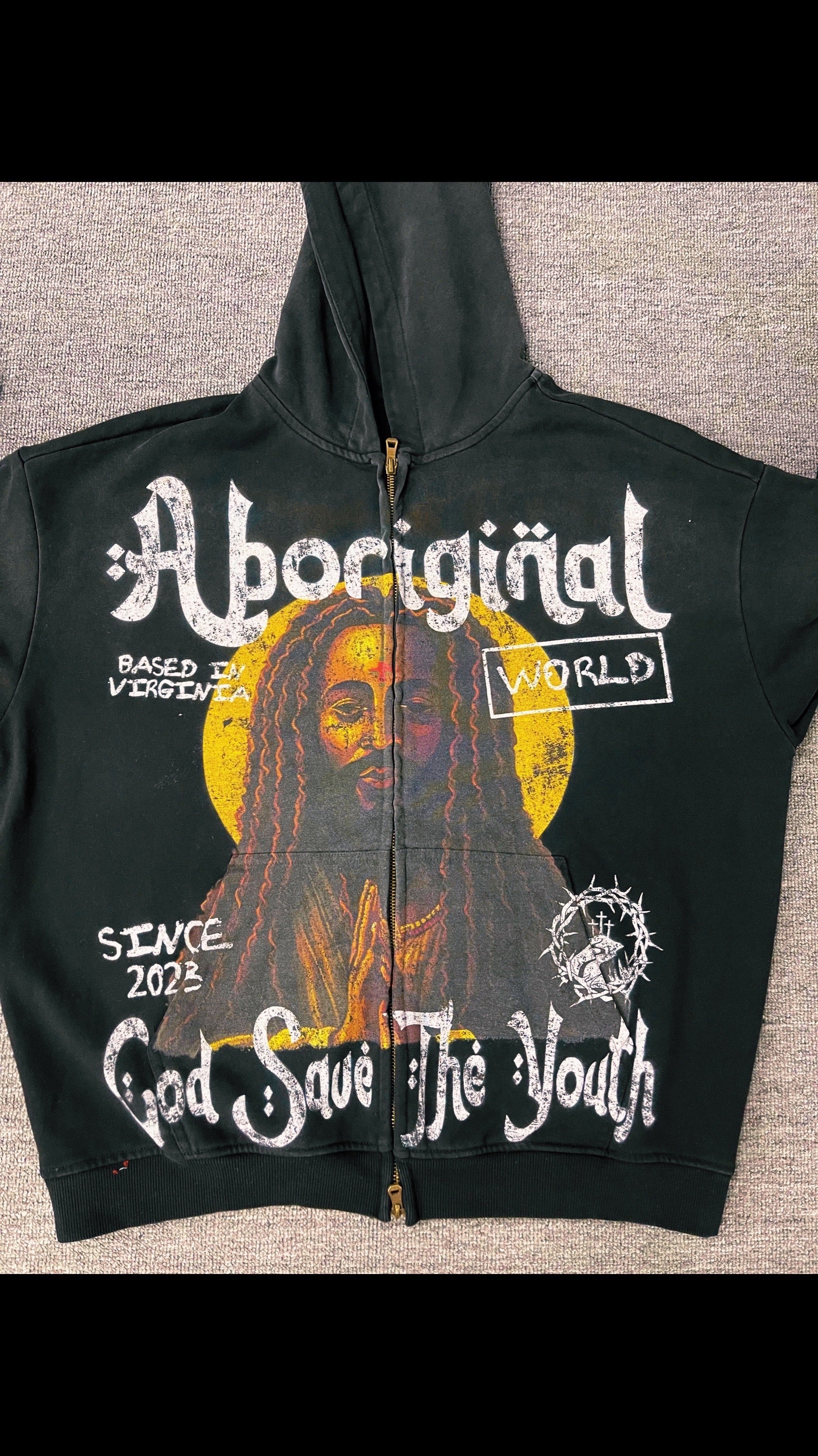 Savė Thė Ŷouth SweatSuit